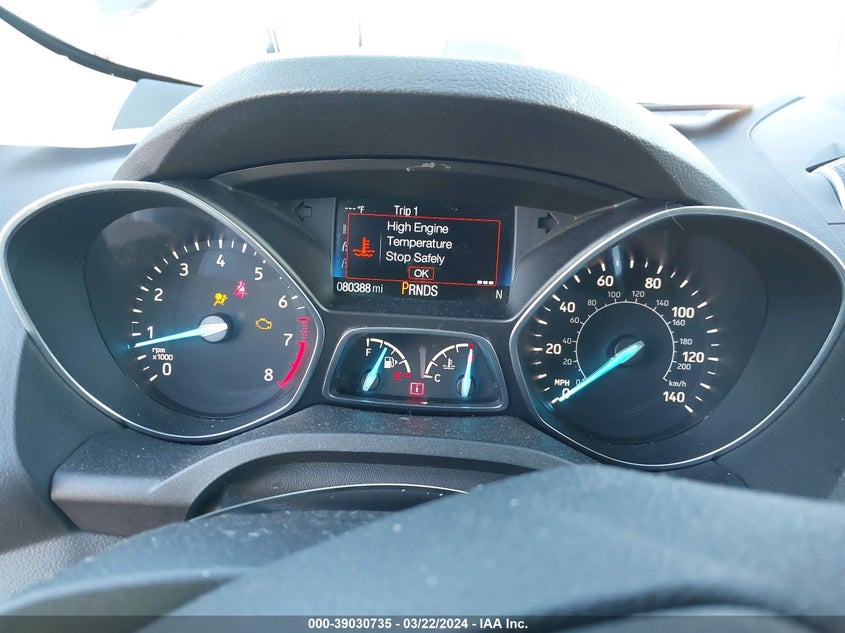 VIN 1FMCU9GD8HUA35318 2017 FORD ESCAPE SE