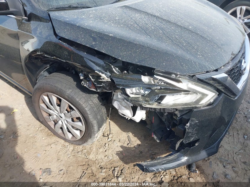 VIN 3N1AB7AP4JY242173 2018 NISSAN SENTRA S/SV/SR/SL