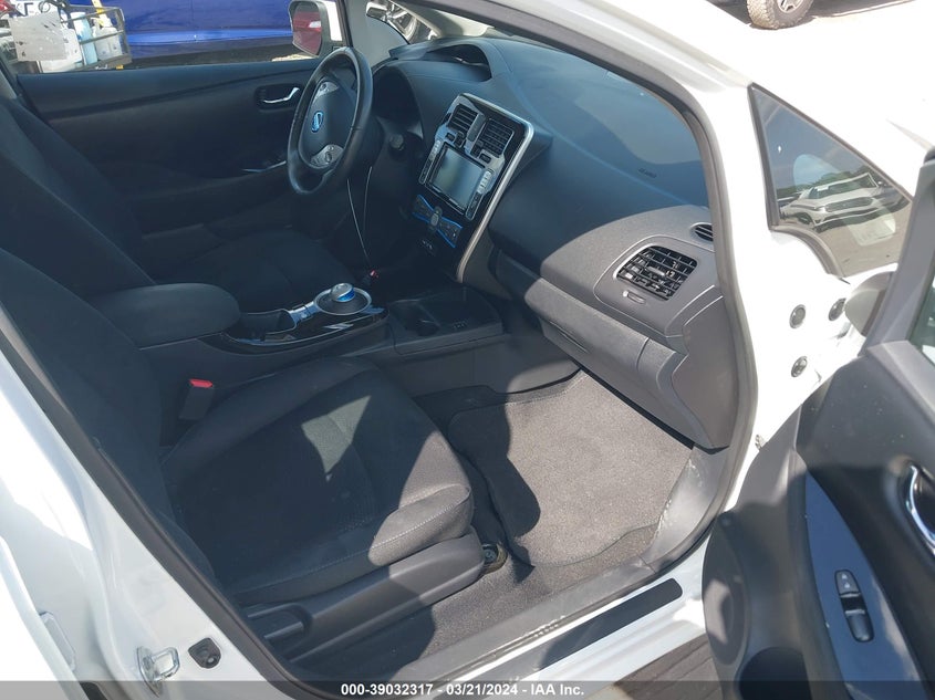 2017 Nissan Leaf Sv VIN: 1N4BZ0CP0HC303352 Lot: 39032317