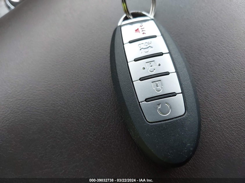 2013 INFINITI JX35 - 5N1AL0MM5DC335814