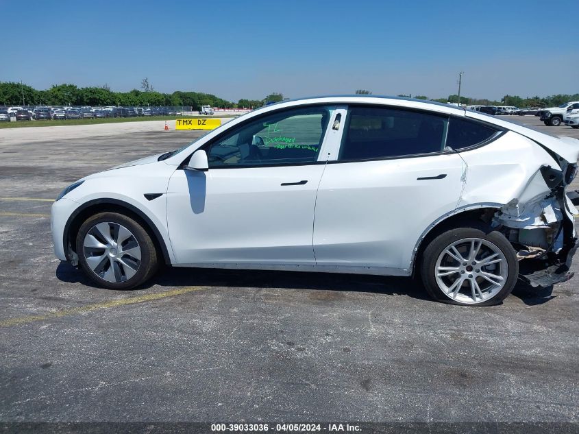 2022 Tesla Model Y Long Range Dual Motor All-Wheel Drive VIN: 7SAYGDEE5NF462205 Lot: 39033036