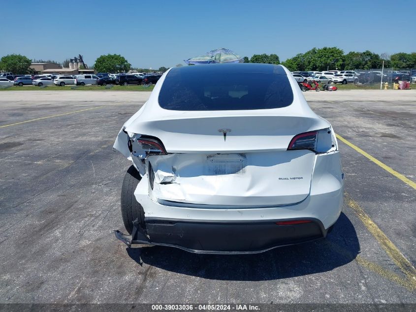 2022 Tesla Model Y Long Range Dual Motor All-Wheel Drive VIN: 7SAYGDEE5NF462205 Lot: 39033036