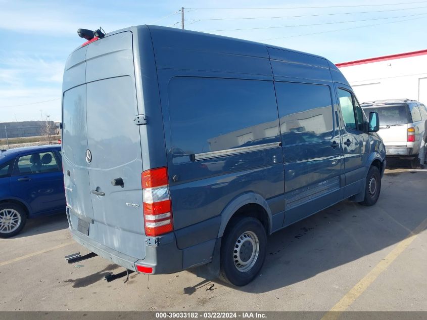 2018 Mercedes-Benz Sprinter 2500 Standard Roof V6 VIN: WD3PE7CD4JP647284 Lot: 39033182