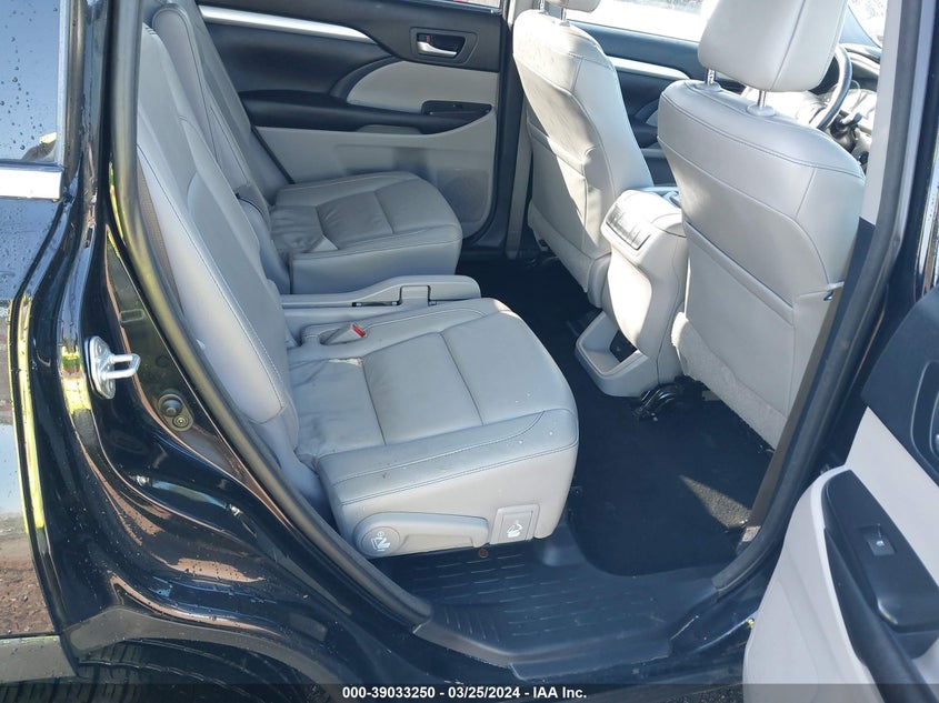 VIN 5TDJZRFH4HS454062 2017 TOYOTA HIGHLANDER SE/XLE