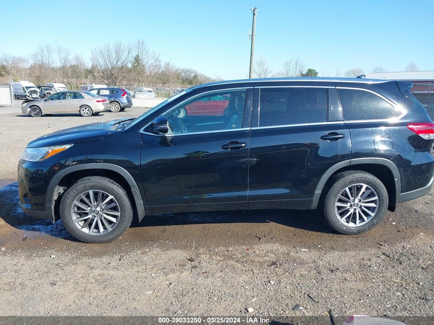 VIN 5TDJZRFH4HS454062 2017 TOYOTA HIGHLANDER SE/XLE