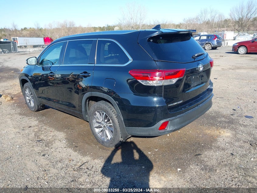 VIN 5TDJZRFH4HS454062 2017 TOYOTA HIGHLANDER SE/XLE