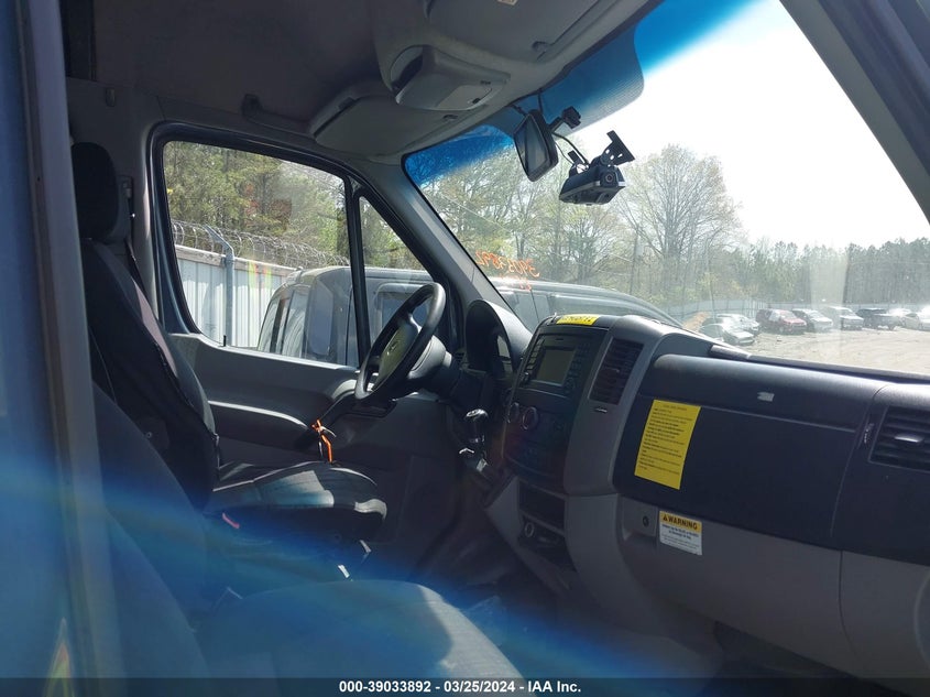 2018 Mercedes-Benz Sprinter 2500 Standard Roof V6 VIN: WD3PE7CD2JP642634 Lot: 39033892