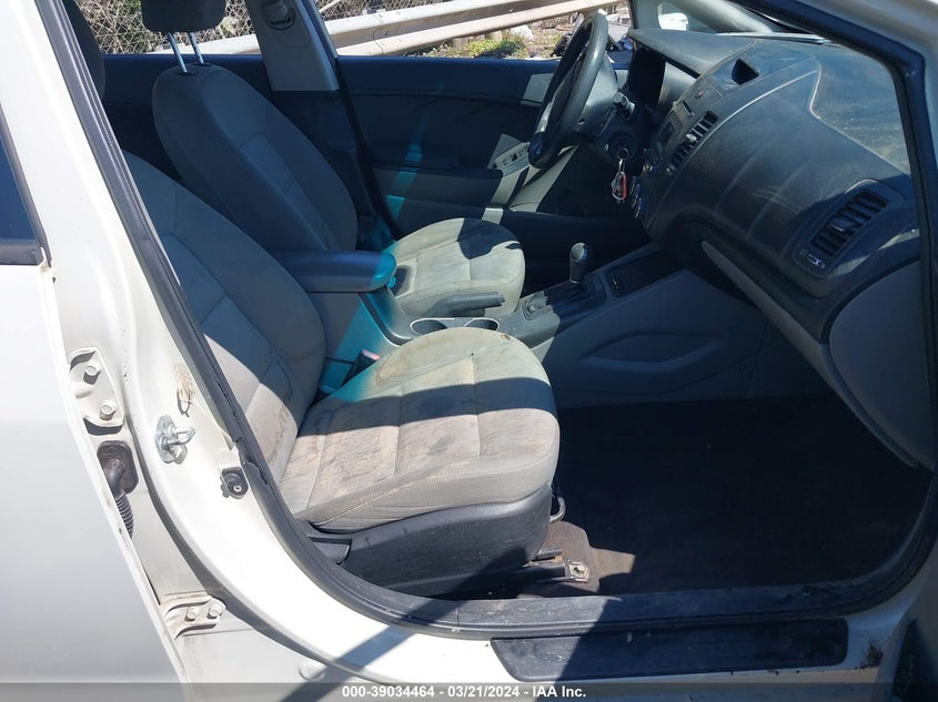 2015 KIA FORTE LX - KNAFK4A68F5379417