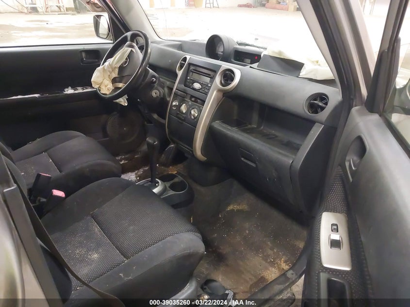 2005 Scion Xb VIN: JTLKT324850195326 Lot: 39035260