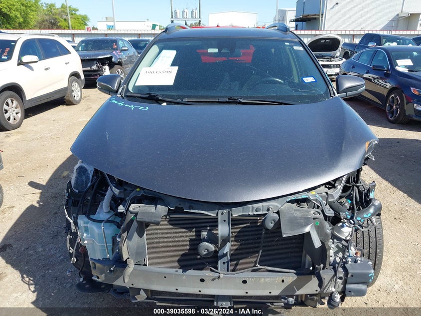 2018 TOYOTA RAV4 XLE - JTMWFREV6JJ728600