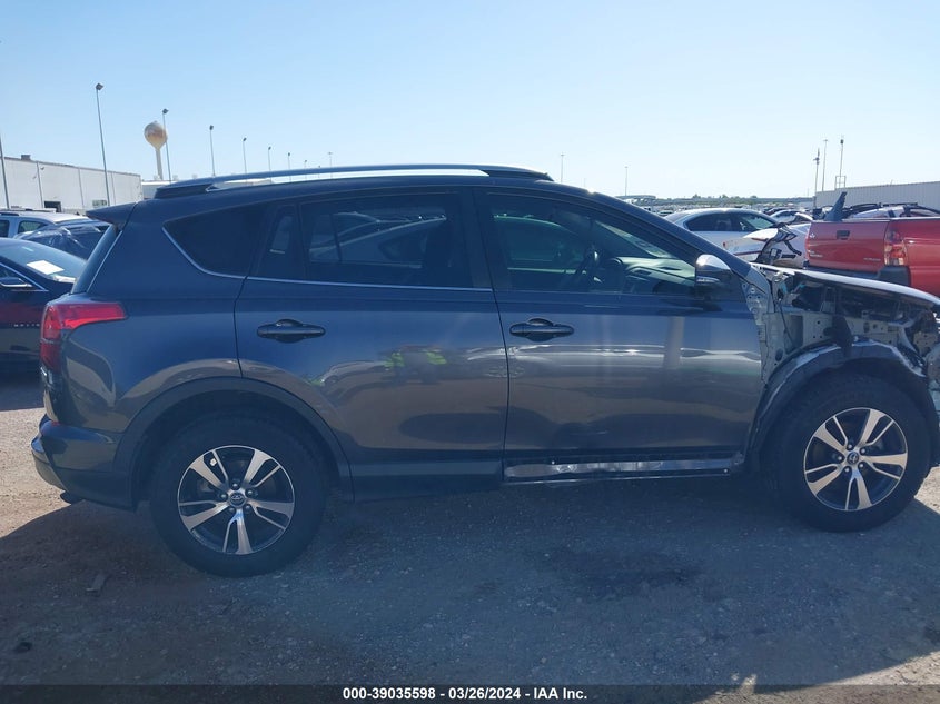 2018 TOYOTA RAV4 XLE - JTMWFREV6JJ728600