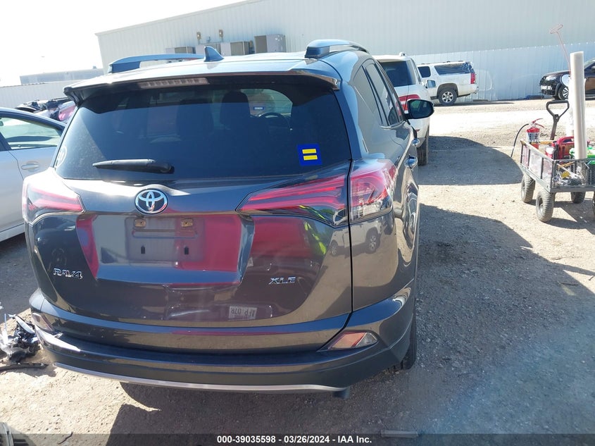 2018 TOYOTA RAV4 XLE - JTMWFREV6JJ728600