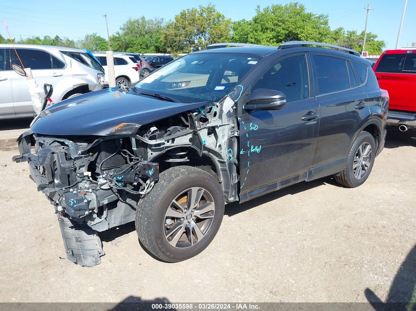 2018 TOYOTA RAV4 XLE - JTMWFREV6JJ728600