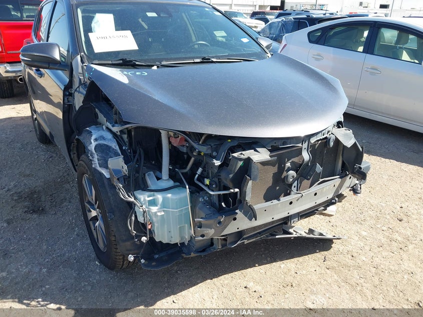 2018 TOYOTA RAV4 XLE - JTMWFREV6JJ728600