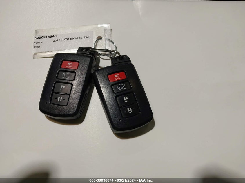 2016 TOYOTA RAV4 SE - JTMJFREV0GD186959