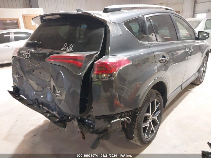 2016 TOYOTA RAV4 SE - JTMJFREV0GD186959