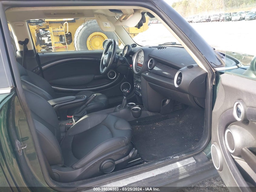 2013 Mini Hardtop Cooper S VIN: WMWSV3C55DT392395 Lot: 39036303