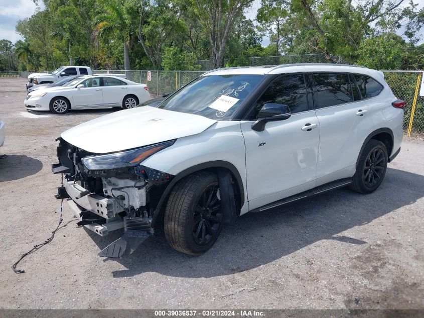 2022 Toyota Highlander Xle VIN: 5TDGZRAH0NS554706 Lot: 39036537