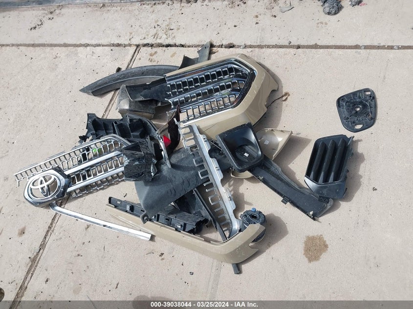 2017 TOYOTA TACOMA DBL CAB/SR/TRDSPT/OR/PRO - 5TFCZ5AN8HX074232