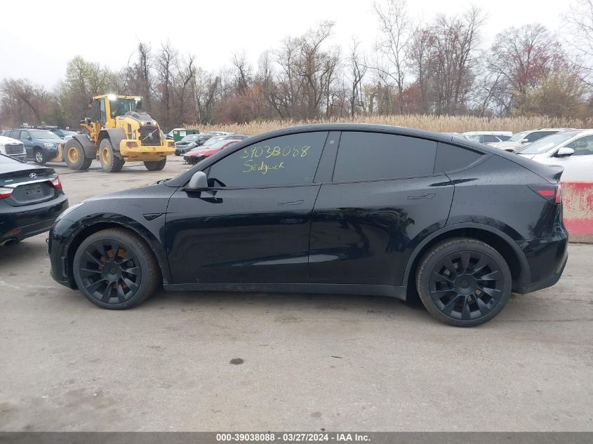 2022 Tesla Model Y VIN: 7SAYGDEE0NF376042 Lot: 39038088