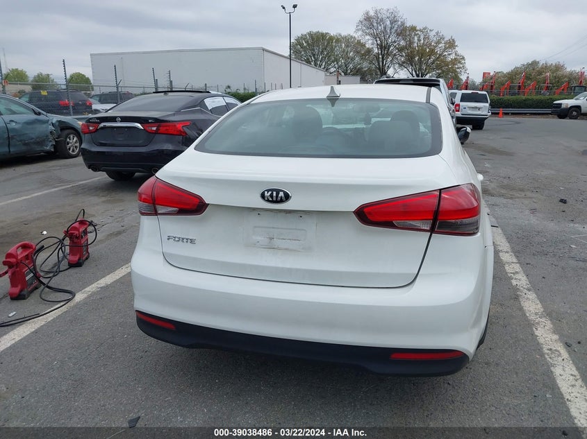 2017 KIA FORTE LX - 3KPFK4A7XHE120107