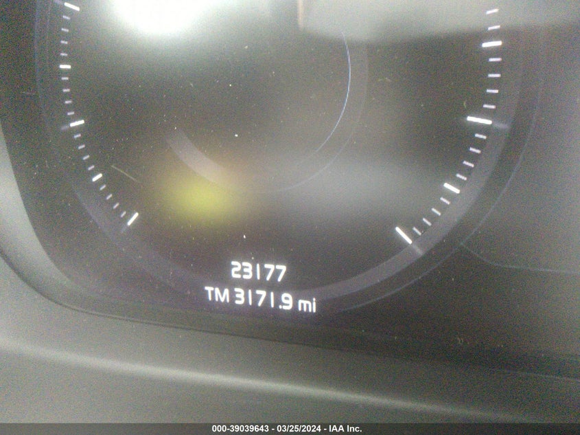 2022 VOLVO XC40 T4 R-DESIGN YV4AC2HMXN2791256