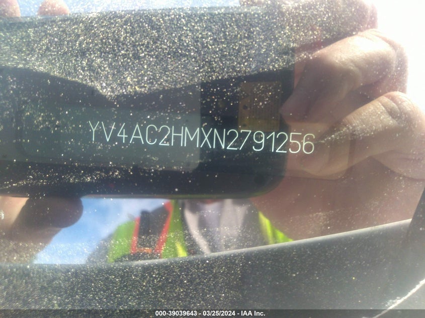 2022 VOLVO XC40 T4 R-DESIGN YV4AC2HMXN2791256