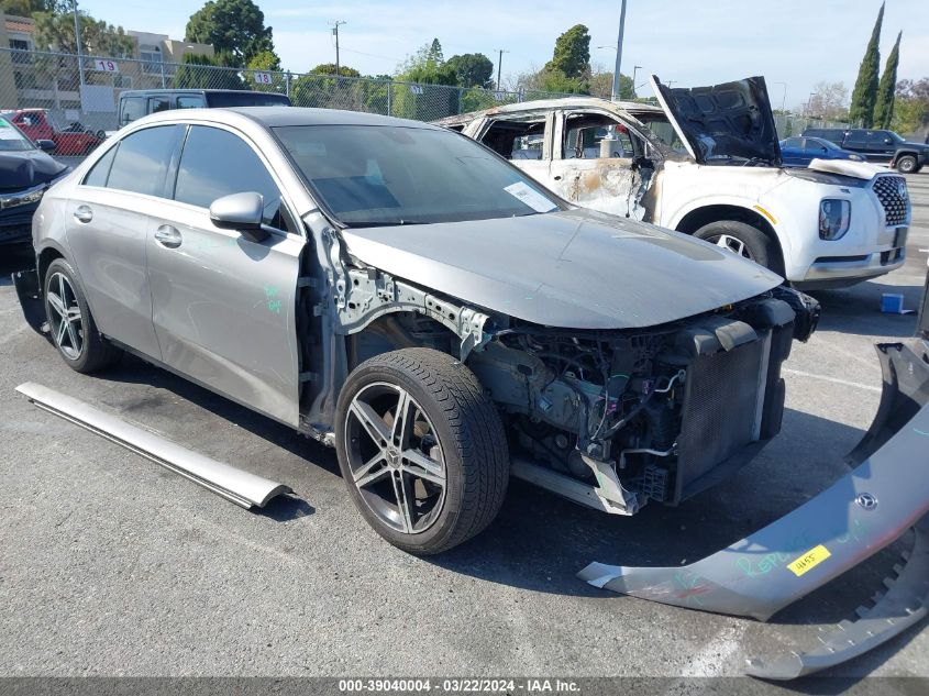 2019 Mercedes-Benz A 220 4Matic VIN: WDD3G4FB2KW027702 Lot: 39040004