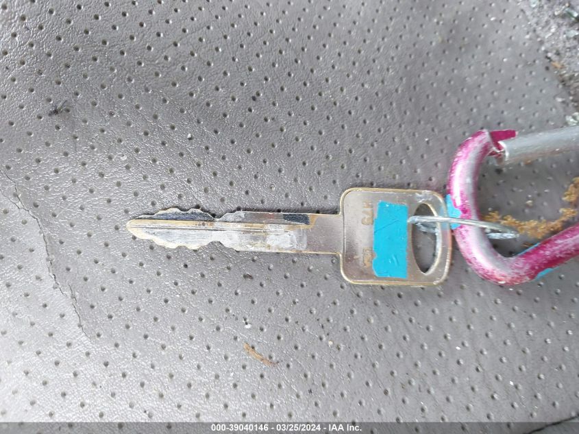 2000 Ford E-350 Super Duty Commercial/Recreational VIN: 1FTSE34L7YHA14703 Lot: 39040146