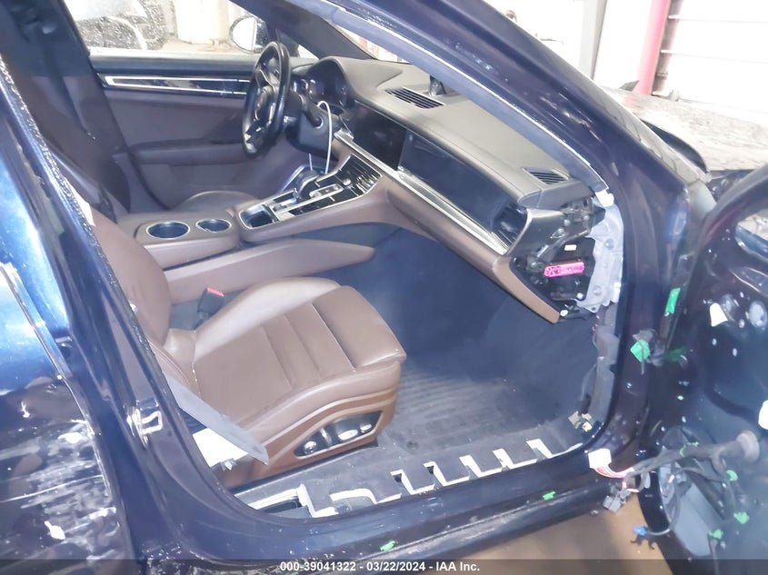 VIN WP0AF2A7XHL150850 2017 PORSCHE PANAMERA TURBO