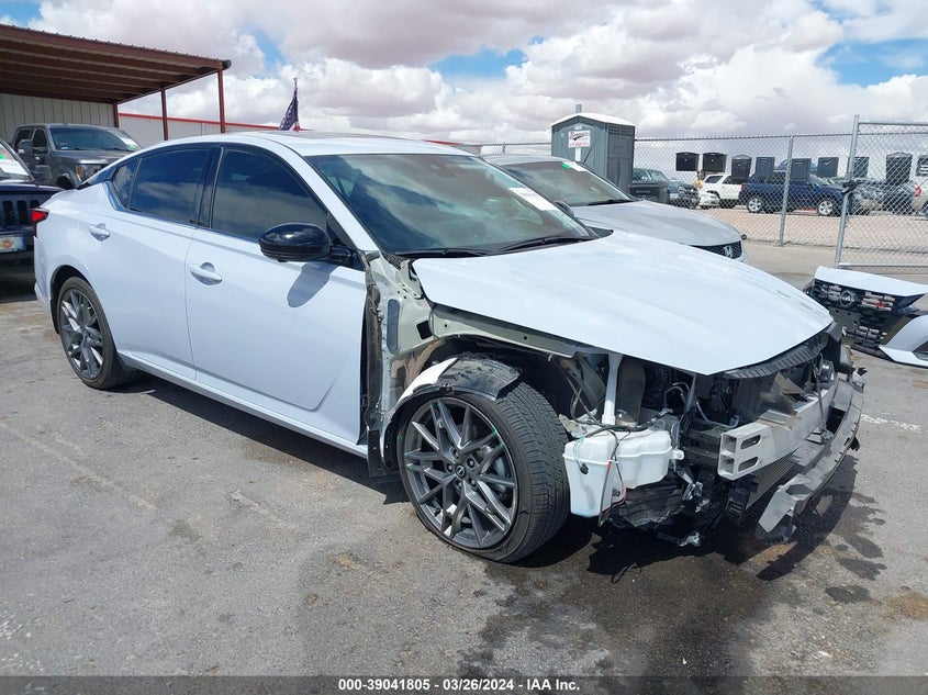 NISSAN ALTIMA SR 2023