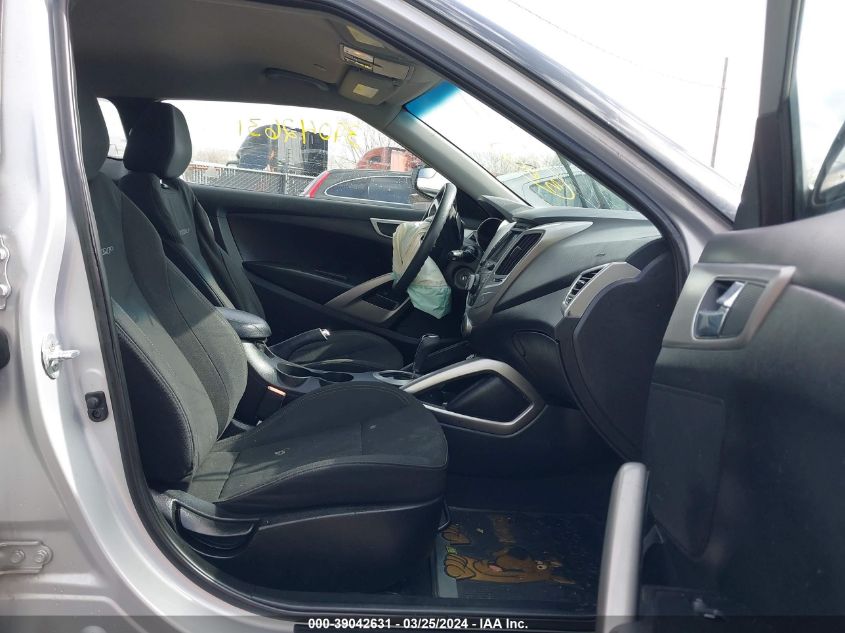 2015 Hyundai Veloster VIN: KMHTC6AD4FU236513 Lot: 39042631