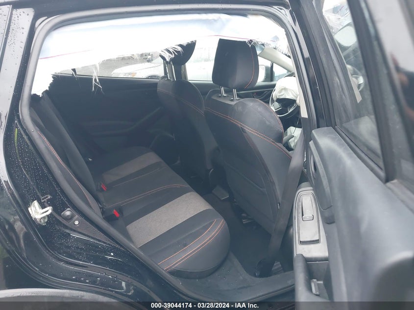 VIN JF2GTADC4J8338005 2018 SUBARU CROSSTREK 2.0I PREMIUM