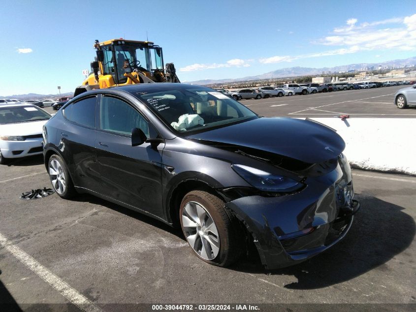 2024 Tesla Model Y Long Range Dual Motor All-Wheel Drive VIN: 7SAYGAEE1RF987153 Lot: 39044792