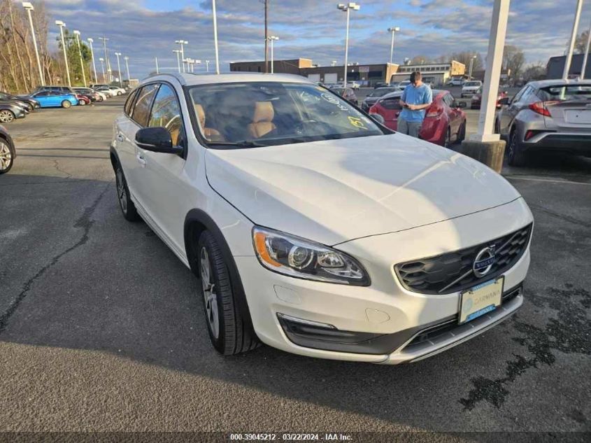 2015 Volvo V60 Cross Country VIN: YV4612HM5F1001879 Lot: 39045212