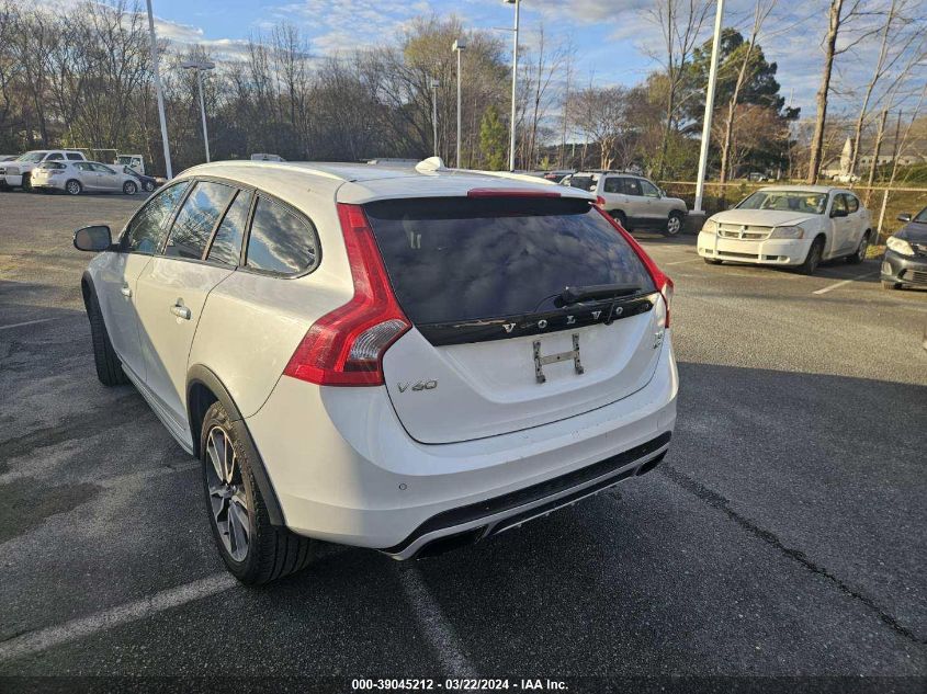 2015 Volvo V60 Cross Country VIN: YV4612HM5F1001879 Lot: 39045212