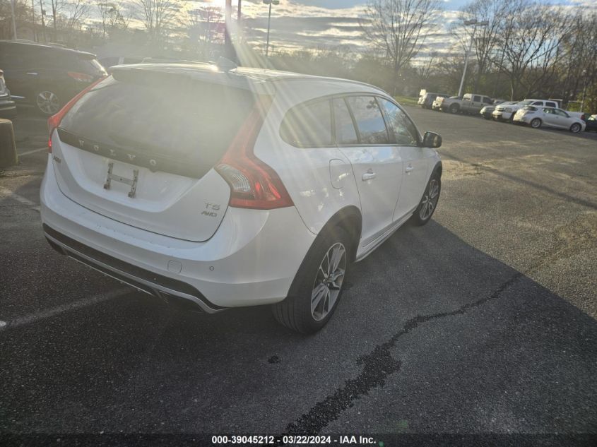 2015 Volvo V60 Cross Country VIN: YV4612HM5F1001879 Lot: 39045212