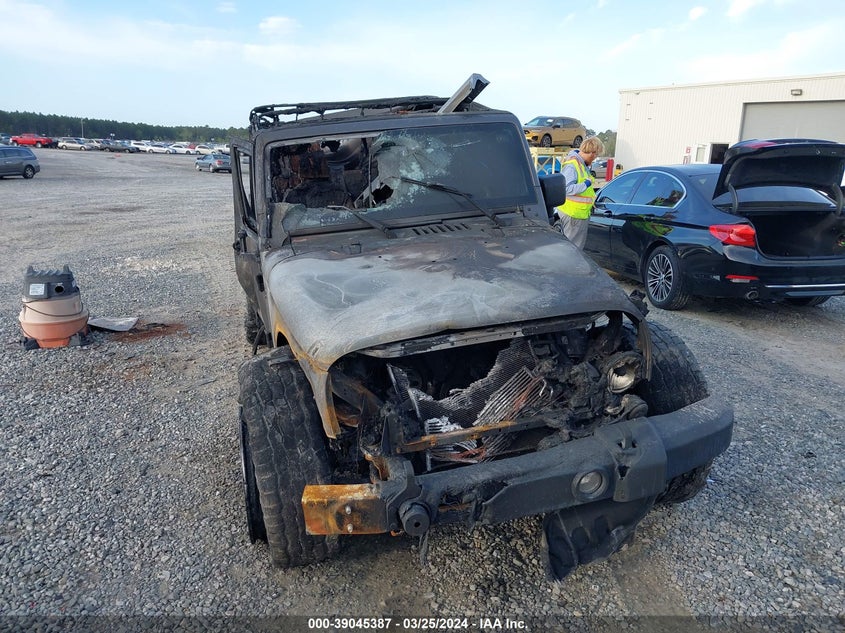 2014 JEEP WRANGLER UNLIMITED SPORT - 1C4BJWDG0EL255270