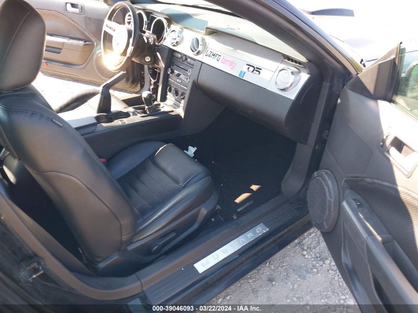 2008 Ford Mustang Gt Deluxe/Gt Premium VIN: 1ZVHT82H885121138 Lot: 39046093