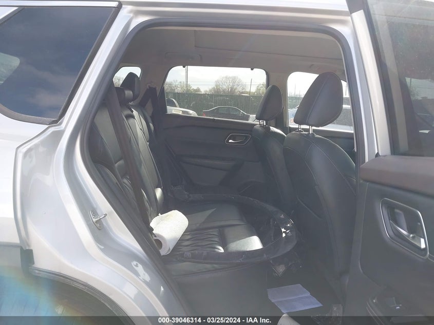 VIN JN8AT3DC8MW101117 2021 NISSAN ROGUE PLATINUM FWD