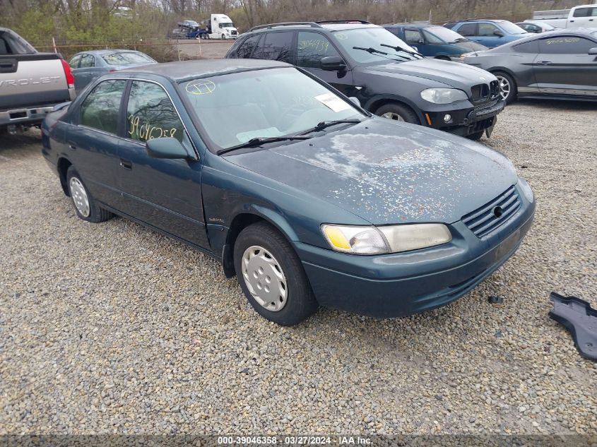 1997 Toyota Camry Le VIN: 4T1BG22K8VU784504 Lot: 39046358