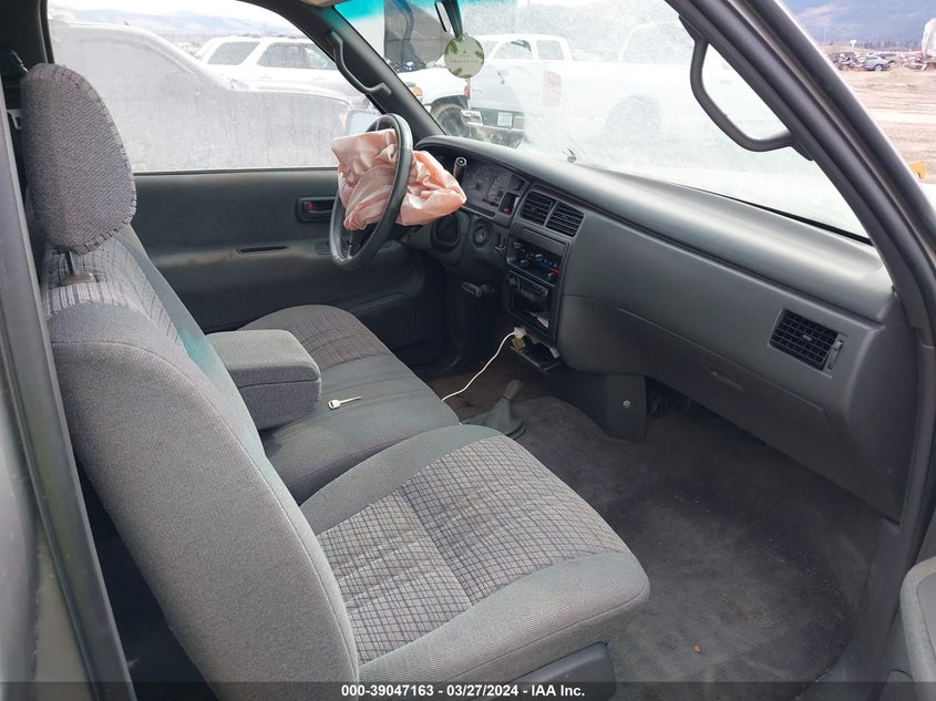 1996 Toyota T100 Xtracab Sr5 VIN: JT4UN24DXT0027125 Lot: 39047163