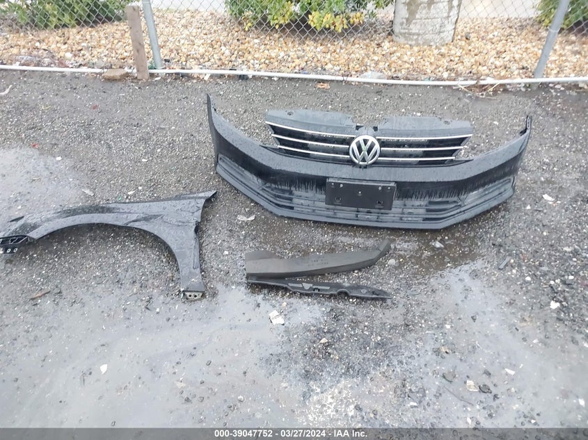 2015 VOLKSWAGEN JETTA 2.0L S - 3VW1K7AJ7FM289069