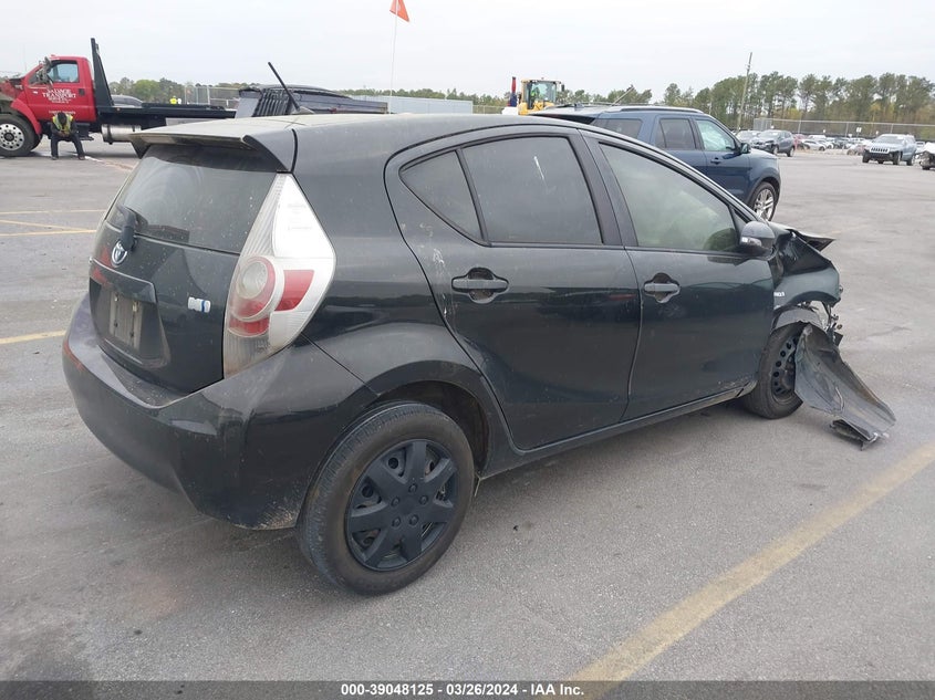2013 Toyota Prius C Two VIN: JTDKDTB39D1552425 Lot: 39048125