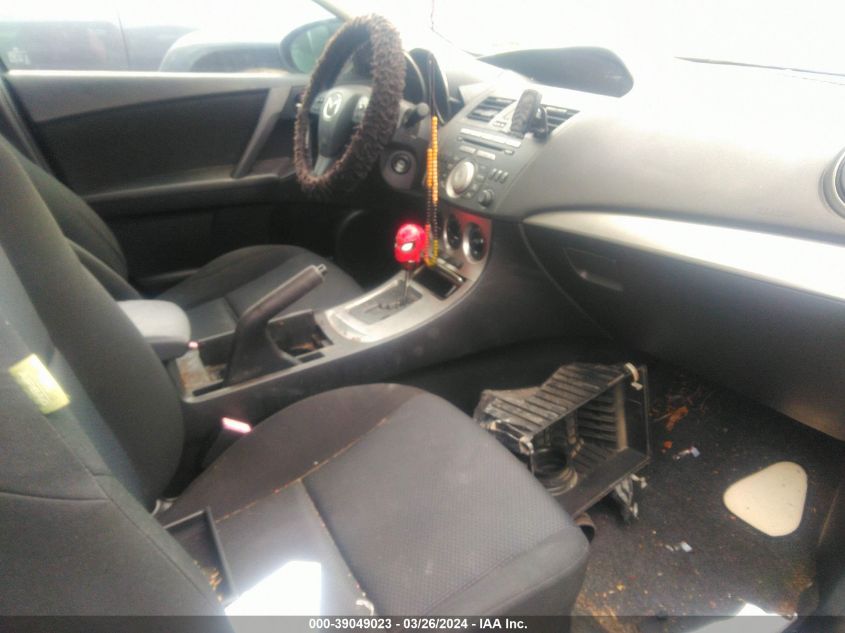 JM1BL1VF6B1359563 | 2011 MAZDA MAZDA3