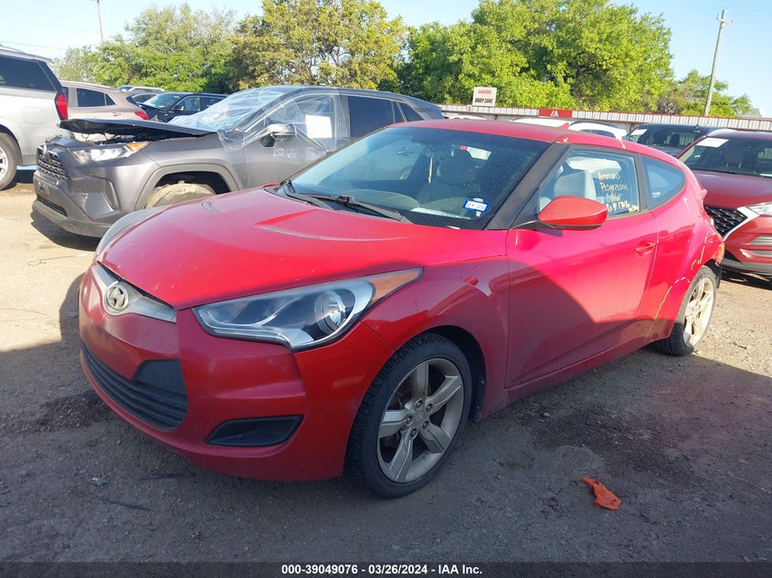 2013 Hyundai Veloster Base W/Gray VIN: KMHTC6AD3DU121592 Lot: 39049076