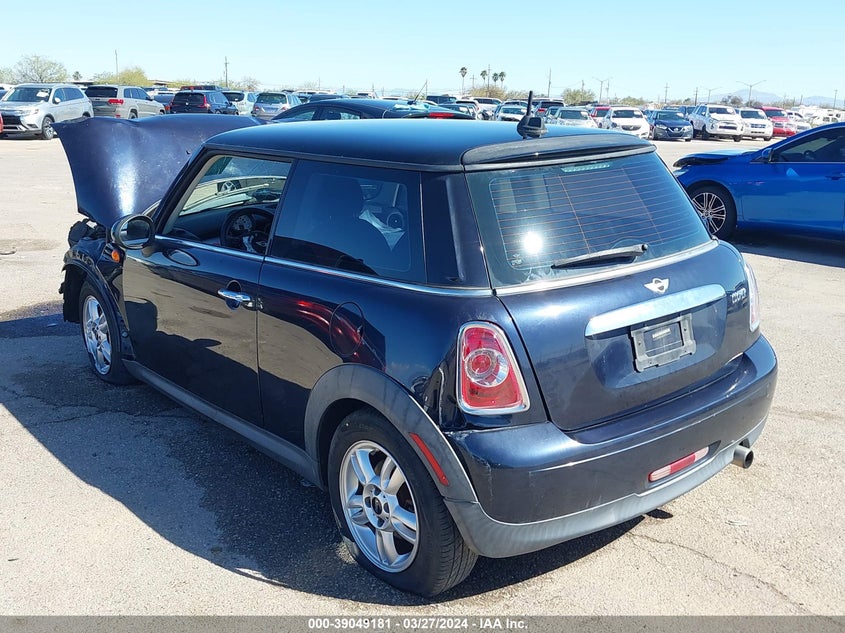 2013 Mini Hardtop Cooper VIN: WMWSU3C54DT687023 Lot: 39049181