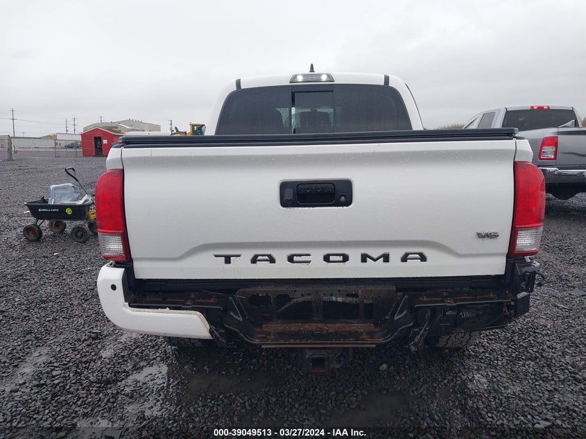 2017 TOYOTA TACOMA DBL CAB/SR/TRDSPT/OR/PRO - 3TMCZ5AN0HM086574