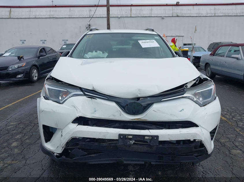 2016 TOYOTA RAV4 LE - JTMBFREV2GJ096377
