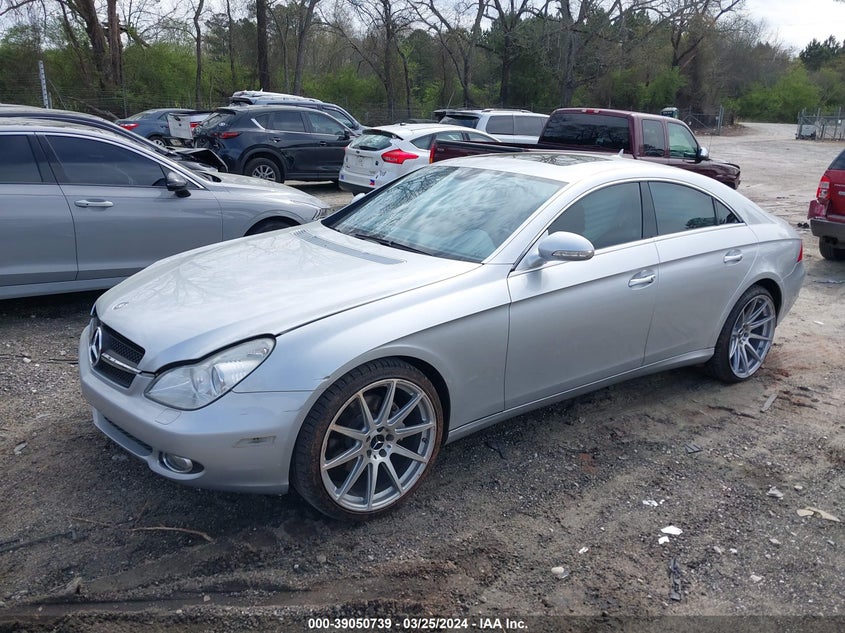 2008 Mercedes-Benz Cls 550 VIN: WDDDJ72XX8A119249 Lot: 39050739